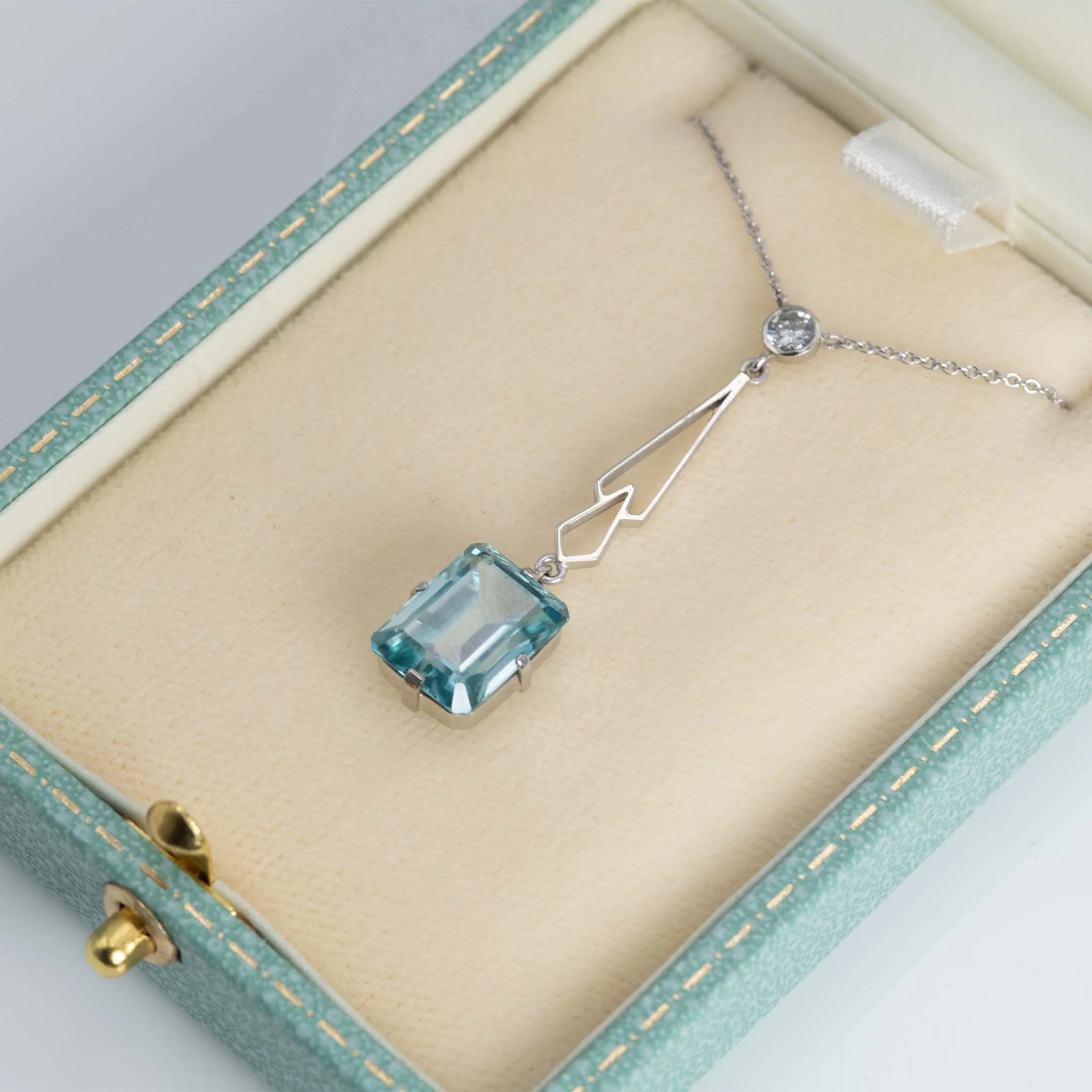 Art Deco 18ct White Gold 4.25 carat Aquamarine and Diamond Pendant