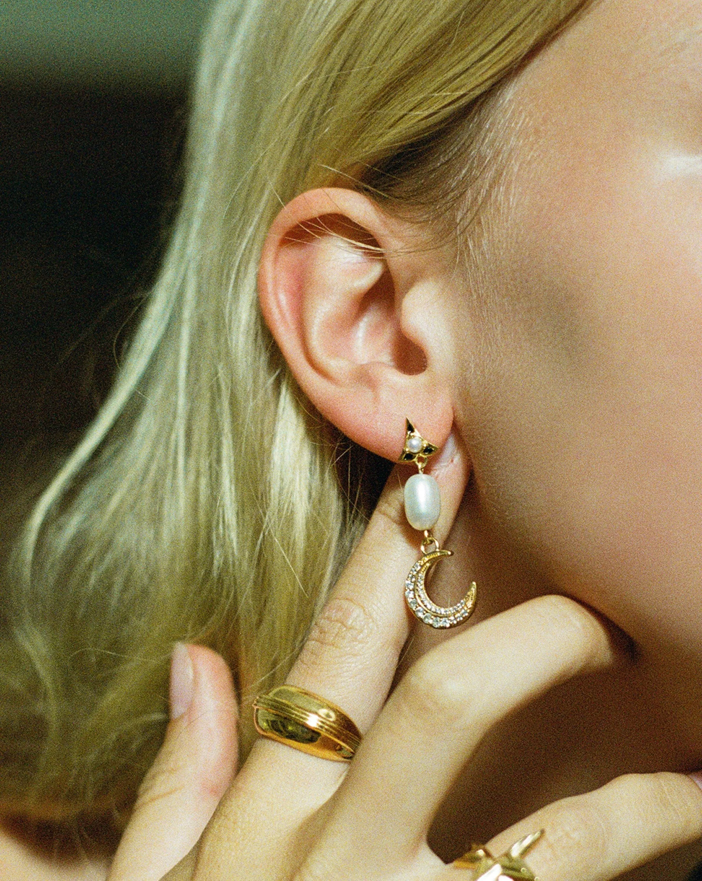 Harris Reed Moonlight Pearl Drop Earrings | 18k Gold Plated/Pearl